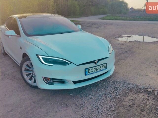 Білий Тесла Модель С, об'ємом двигуна 0 л та пробігом 162 тис. км за 19999 $, фото 1 на Automoto.ua