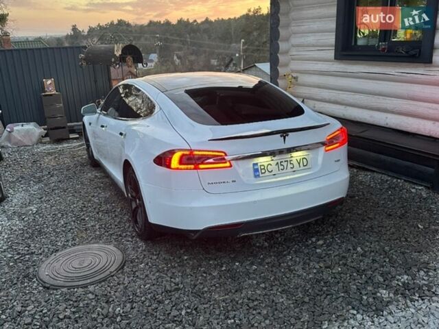 Белый Тесла Модель С, объемом двигателя 0 л и пробегом 199 тыс. км за 14750 $, фото 1 на Automoto.ua