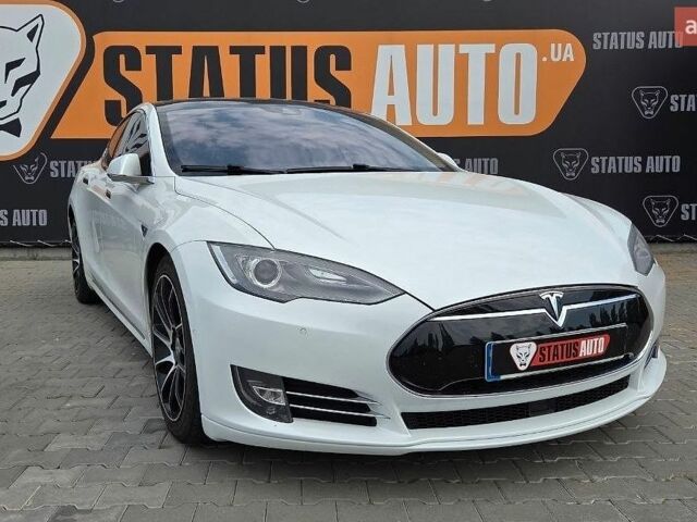 Білий Тесла Модель С, об'ємом двигуна 0 л та пробігом 154 тис. км за 15800 $, фото 1 на Automoto.ua