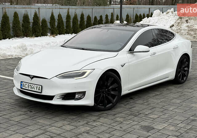 Белый Тесла Модель С, объемом двигателя 0 л и пробегом 195 тыс. км за 17200 $, фото 1 на Automoto.ua