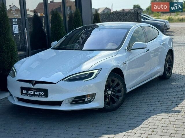 Білий Тесла Модель С, об'ємом двигуна 0 л та пробігом 153 тис. км за 20650 $, фото 1 на Automoto.ua