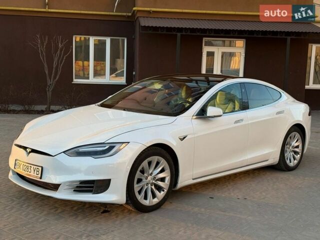 Белый Тесла Модель С, объемом двигателя 0 л и пробегом 122 тыс. км за 19500 $, фото 1 на Automoto.ua