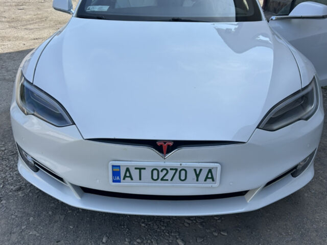 Белый Тесла Модель С, объемом двигателя 0 л и пробегом 175 тыс. км за 20500 $, фото 1 на Automoto.ua