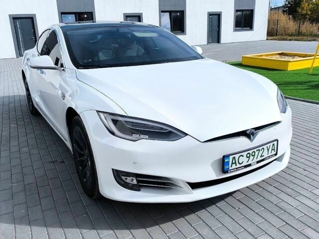 Білий Тесла Модель С, об'ємом двигуна 0 л та пробігом 115 тис. км за 19200 $, фото 1 на Automoto.ua