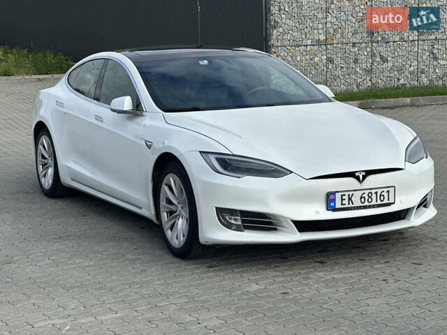 Білий Тесла Модель С, об'ємом двигуна 0 л та пробігом 238 тис. км за 17700 $, фото 1 на Automoto.ua