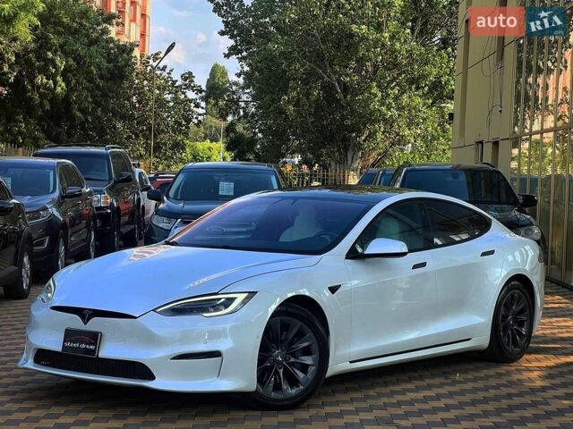 Белый Тесла Модель С, объемом двигателя 0 л и пробегом 104 тыс. км за 21499 $, фото 1 на Automoto.ua