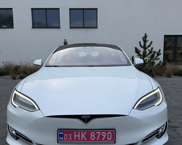Белый Тесла Модель С, объемом двигателя 0 л и пробегом 163 тыс. км за 18800 $, фото 1 на Automoto.ua