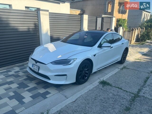 Белый Тесла Модель С, объемом двигателя 0 л и пробегом 115 тыс. км за 23300 $, фото 1 на Automoto.ua
