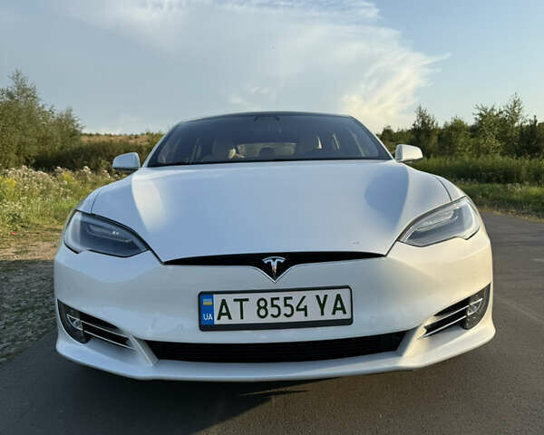 Тесла Модель С 2020 у Івано-Франківську на Automoto.ua Білий Тесла Модель С, об'ємом двигуна 0 л та пробігом 49 тис. км за 27900 $, фото 1 на Automoto.ua