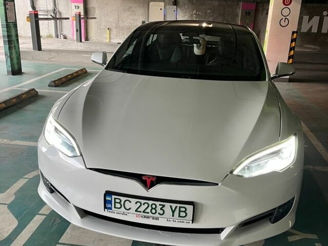 Белый Тесла Модель С, объемом двигателя 0 л и пробегом 169 тыс. км за 24299 $, фото 1 на Automoto.ua
