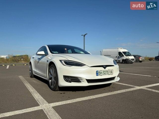 Белый Тесла Модель С, объемом двигателя 0 л и пробегом 44 тыс. км за 26999 $, фото 1 на Automoto.ua