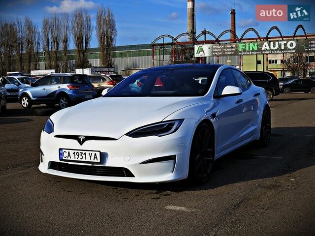 Білий Тесла Модель С, об'ємом двигуна 0 л та пробігом 117 тис. км за 32000 $, фото 1 на Automoto.ua