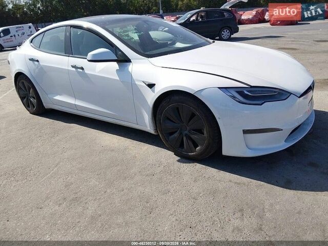 Белый Тесла Модель С, объемом двигателя 0 л и пробегом 88 тыс. км за 12500 $, фото 1 на Automoto.ua