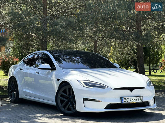 Белый Тесла Модель С, объемом двигателя 0 л и пробегом 141 тыс. км за 39950 $, фото 1 на Automoto.ua