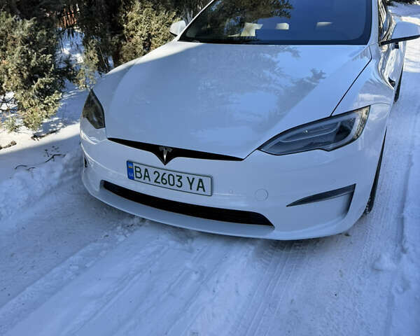 Белый Тесла Модель С, объемом двигателя 0 л и пробегом 59 тыс. км за 38000 $, фото 1 на Automoto.ua