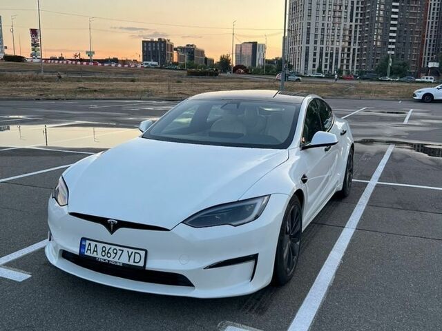 Білий Тесла Модель С, об'ємом двигуна 0 л та пробігом 39 тис. км за 39000 $, фото 1 на Automoto.ua