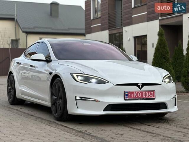 Белый Тесла Модель С, объемом двигателя 0 л и пробегом 68 тыс. км за 42000 $, фото 1 на Automoto.ua