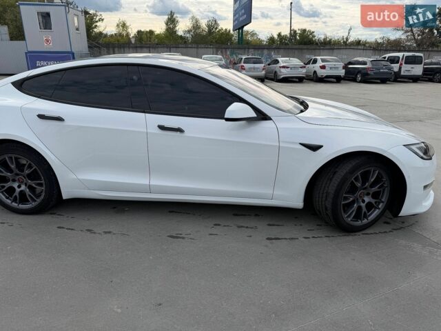 Белый Тесла Модель С, объемом двигателя 0 л и пробегом 81 тыс. км за 46000 $, фото 1 на Automoto.ua