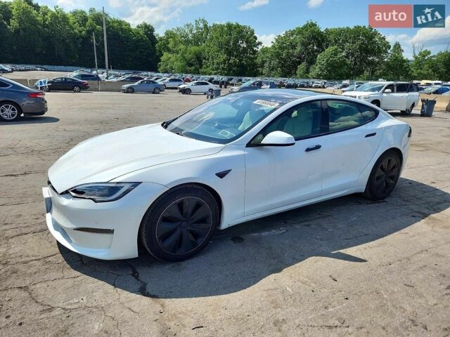 Белый Тесла Модель С, объемом двигателя 0 л и пробегом 90 тыс. км за 18000 $, фото 1 на Automoto.ua