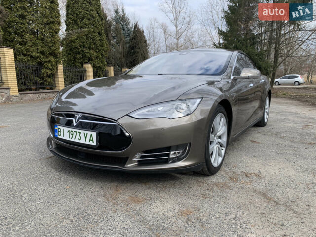 Бежевий Тесла Модель С, об'ємом двигуна 0 л та пробігом 94 тис. км за 25999 $, фото 1 на Automoto.ua