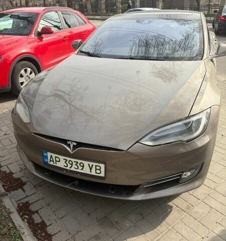 Бежевый Тесла Модель С, объемом двигателя 0 л и пробегом 108 тыс. км за 14500 $, фото 1 на Automoto.ua
