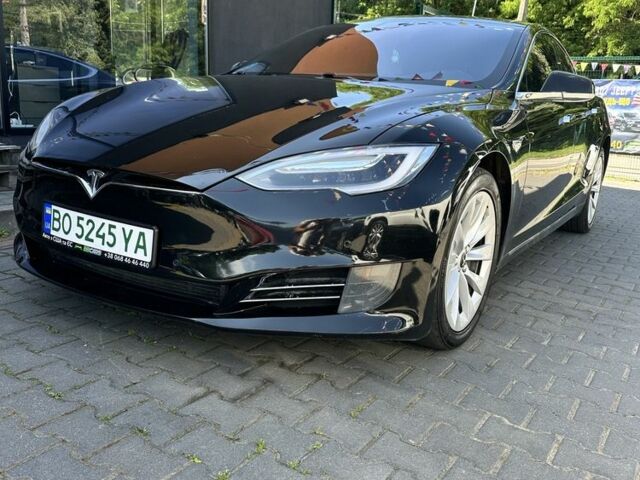 Черный Тесла Модель С, объемом двигателя 0 л и пробегом 198 тыс. км за 14700 $, фото 1 на Automoto.ua