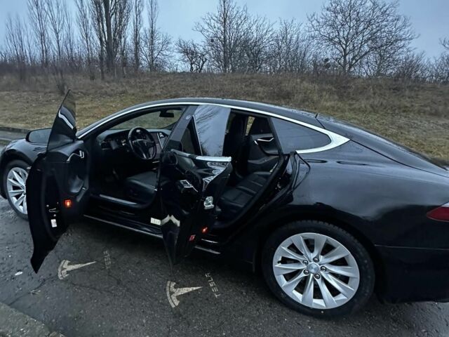Чорний Тесла Модель С, об'ємом двигуна 0 л та пробігом 99 тис. км за 20500 $, фото 1 на Automoto.ua