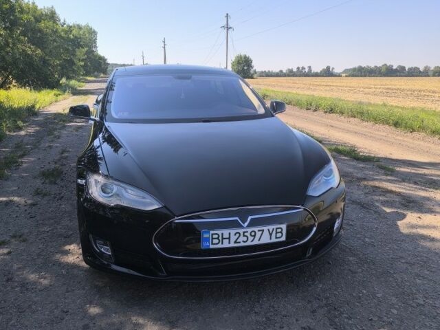 Черный Тесла Модель С, объемом двигателя 0 л и пробегом 93 тыс. км за 12499 $, фото 1 на Automoto.ua