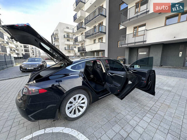 Черный Тесла Модель С, объемом двигателя 0 л и пробегом 116 тыс. км за 10000 $, фото 1 на Automoto.ua