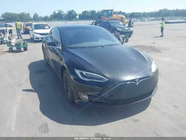 Чорний Тесла Модель С, об'ємом двигуна 0 л та пробігом 137 тис. км за 6022 $, фото 1 на Automoto.ua