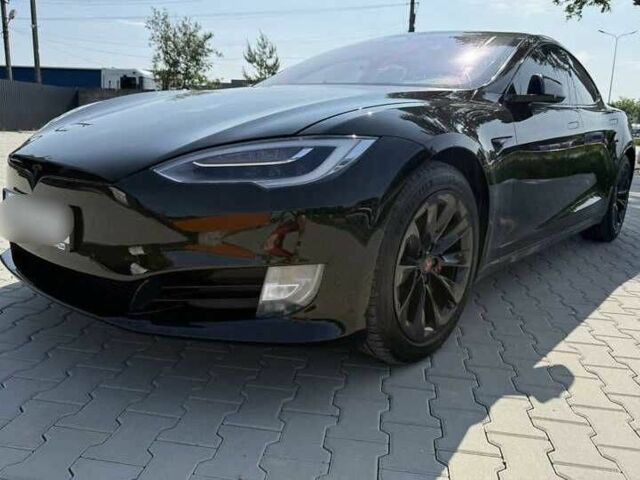 Чорний Тесла Модель С, об'ємом двигуна 0 л та пробігом 76 тис. км за 18501 $, фото 1 на Automoto.ua