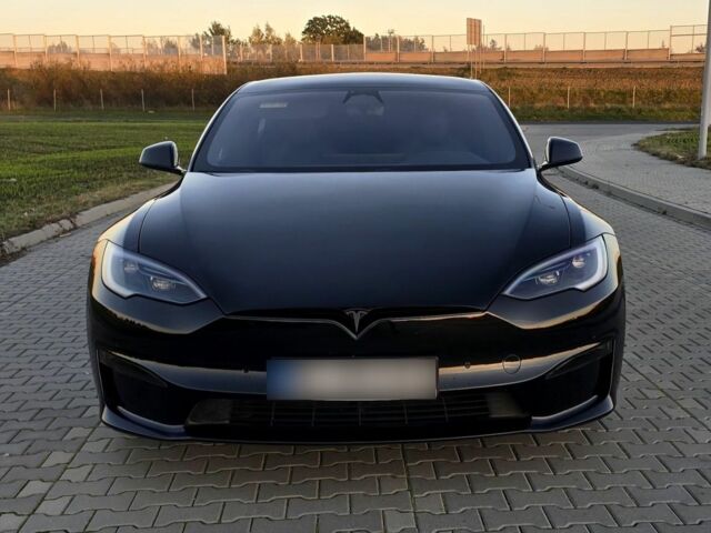 Черный Тесла Модель С, объемом двигателя 0 л и пробегом 56 тыс. км за 15000 $, фото 1 на Automoto.ua