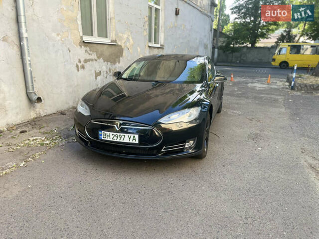 Черный Тесла Модель С, объемом двигателя 0 л и пробегом 152 тыс. км за 12500 $, фото 1 на Automoto.ua