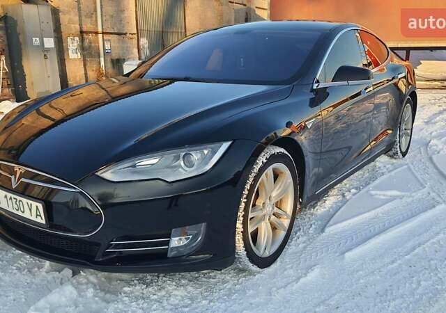Черный Тесла Модель С, объемом двигателя 0 л и пробегом 167 тыс. км за 11500 $, фото 1 на Automoto.ua