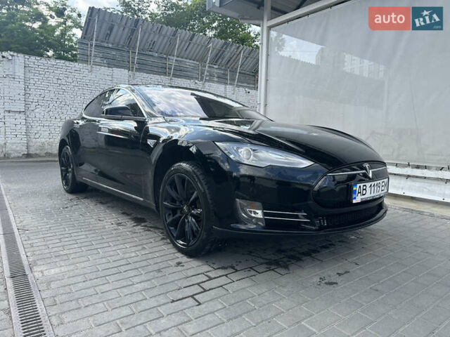Черный Тесла Модель С, объемом двигателя 0 л и пробегом 125 тыс. км за 13300 $, фото 1 на Automoto.ua