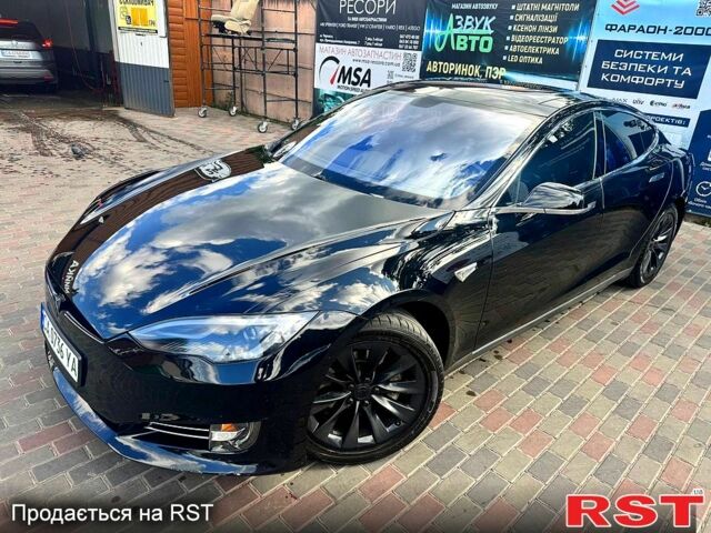 Черный Тесла Модель С, объемом двигателя 0 л и пробегом 390 тыс. км за 13900 $, фото 1 на Automoto.ua