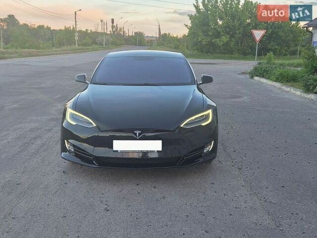 Черный Тесла Модель С, объемом двигателя 0 л и пробегом 229 тыс. км за 12000 $, фото 1 на Automoto.ua
