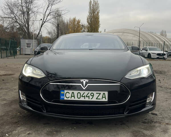 Черный Тесла Модель С, объемом двигателя 0 л и пробегом 137 тыс. км за 14000 $, фото 1 на Automoto.ua