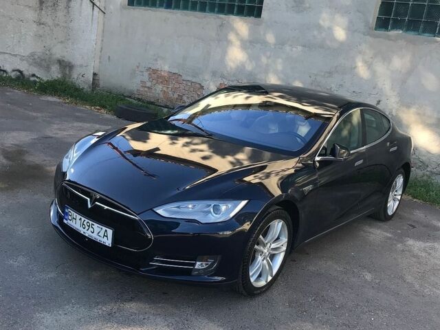 Черный Тесла Модель С, объемом двигателя 0 л и пробегом 182 тыс. км за 17000 $, фото 1 на Automoto.ua