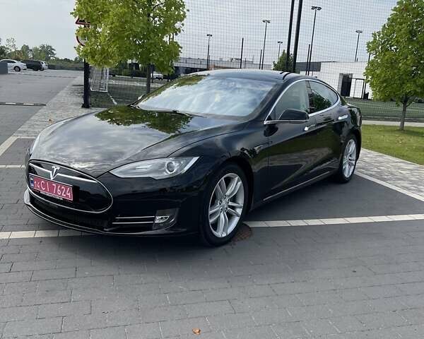 Черный Тесла Модель С, объемом двигателя 0 л и пробегом 188 тыс. км за 12499 $, фото 1 на Automoto.ua
