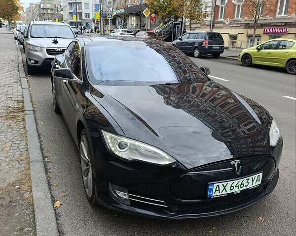 Черный Тесла Модель С, объемом двигателя 0 л и пробегом 160 тыс. км за 13400 $, фото 1 на Automoto.ua