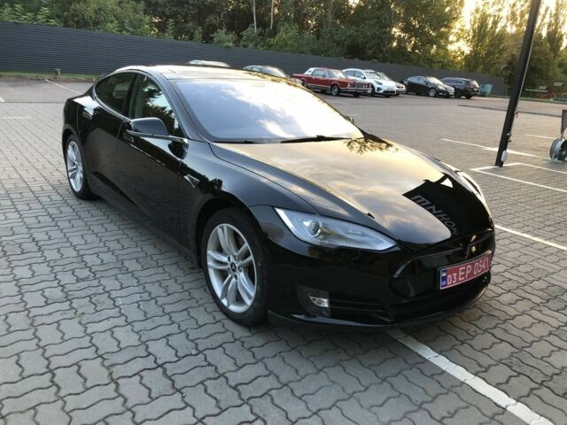 Черный Тесла Модель С, объемом двигателя 0 л и пробегом 190 тыс. км за 12999 $, фото 1 на Automoto.ua