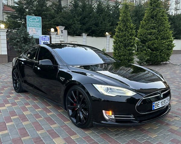 Черный Тесла Модель С, объемом двигателя 0 л и пробегом 165 тыс. км за 17000 $, фото 1 на Automoto.ua