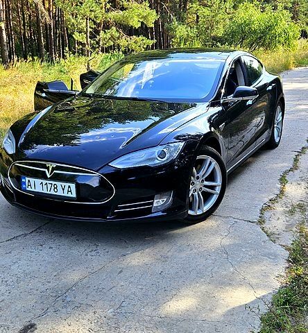 Чорний Тесла Модель С, об'ємом двигуна 0.24 л та пробігом 314 тис. км за 11500 $, фото 1 на Automoto.ua