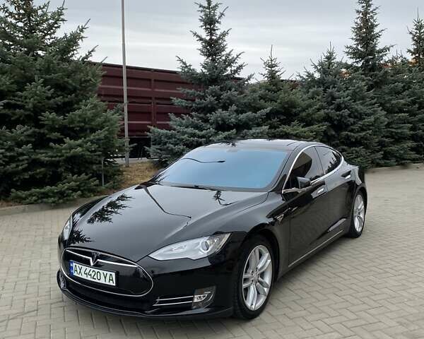 Чорний Тесла Модель С, об'ємом двигуна 0 л та пробігом 218 тис. км за 14000 $, фото 1 на Automoto.ua