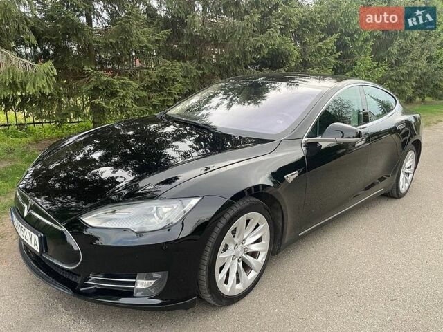 Черный Тесла Модель С, объемом двигателя 0 л и пробегом 218 тыс. км за 12400 $, фото 1 на Automoto.ua