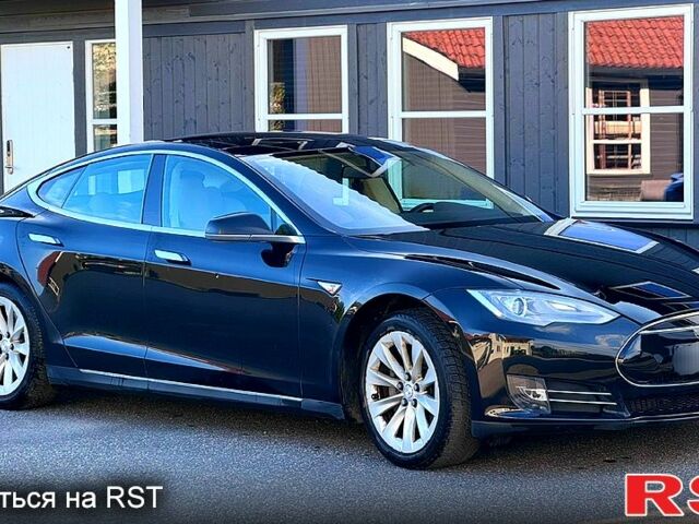 Черный Тесла Модель С, объемом двигателя 0.36 л и пробегом 208 тыс. км за 14500 $, фото 1 на Automoto.ua