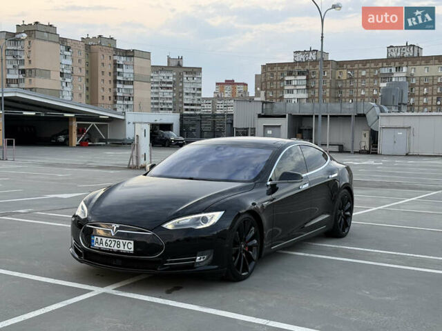 Черный Тесла Модель С, объемом двигателя 0 л и пробегом 57 тыс. км за 15900 $, фото 1 на Automoto.ua