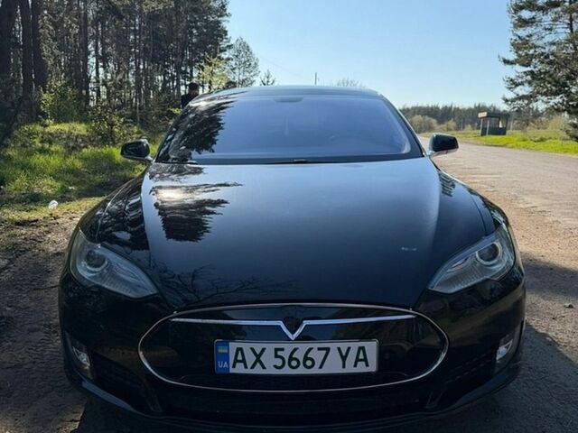 Черный Тесла Модель С, объемом двигателя 0 л и пробегом 100 тыс. км за 12300 $, фото 1 на Automoto.ua
