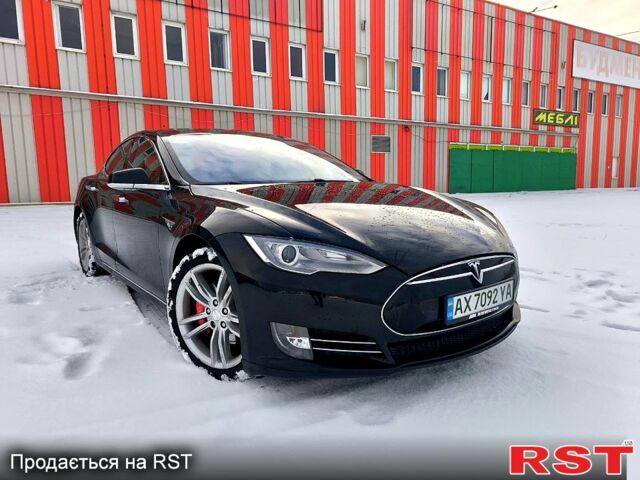 Черный Тесла Модель С, объемом двигателя 0 л и пробегом 245 тыс. км за 12200 $, фото 1 на Automoto.ua